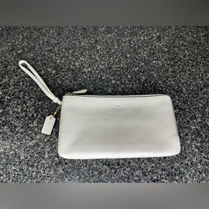 Coach Double Zip Wallet in Chalk